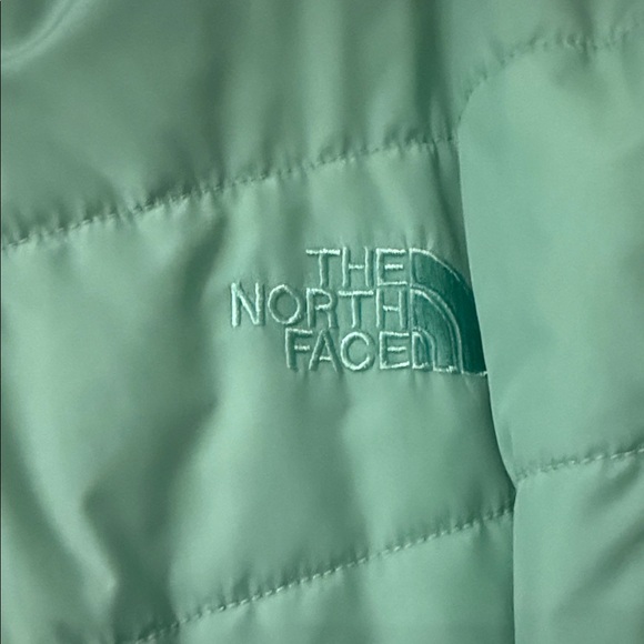 The North Face Women Insulated Jacket Size L - Picture 3 of 12